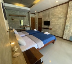 Двухместный номер Standard с видом на бассейн 2 отдельные кровати в Windy Sea View Resort