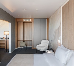 Люкс с видом на море в Tfl Hotel Vladivostok