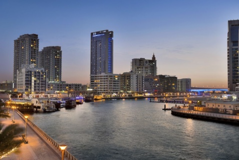 Dubai: Отель The First Collection Marina