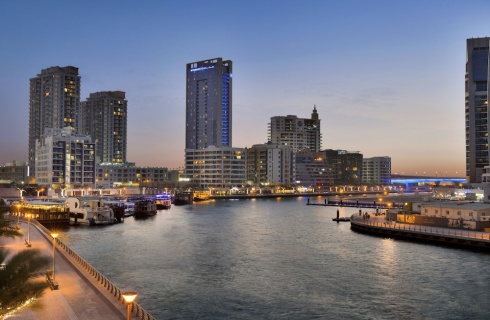 Dubai: Отель The First Collection Marina