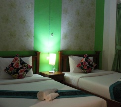 Двухместный номер Deluxe 2 отдельные кровати в My Place @ Surat Hotel