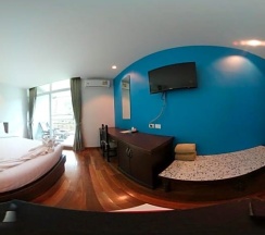 Номер Deluxe с красивым видом из окна в Kata Tranquil Villa