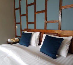 Двухместный номер Standard с балконом двуспальная кровать в Slow Life Sabaidee Pai Bed & Breakfast
