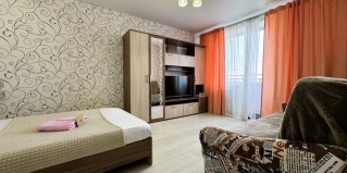 Калуга: Апартаменты Квартира Right Room на Братьев Луканиных 11