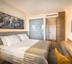 Двухместный номер Superior двуспальная кровать в Eden Hotel by Maistra Collection