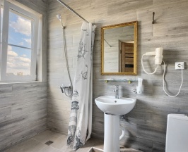 Эконом с двумя двуспальными кроватями в Nairi