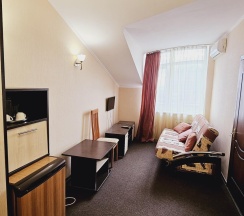 2-комнатный номер полулюкс семейный (мансарда) в Валенсия