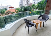 Люкс с 2 комнатами с балконом в Отель Lohas Residences Sukhumvit