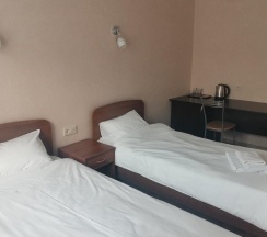 Номер стандарт эконом с 2 односпальными кроватями в Маргелов