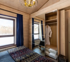 Коттедж с 3 комнатами с балконом и с красивым видом из окна в Заречье