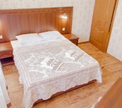 Люкс с балконом (Главный корпус) в Морские Рифы