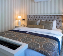 Двухместный номер Standard двуспальная кровать в Salonika Suites