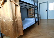 Нижнее место в общем 8ми местном номере №407 в Bla Bla Hostel