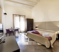 Трёхместный номер Superior в Hotel Villa del Lauro