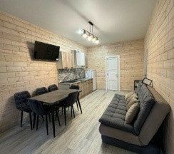 1 этаж 1 дома в Edi House