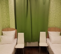Место в женском четырехместном в Форт