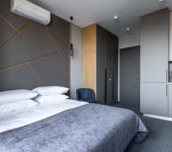 Апартамент 4 - Делюкс с панорамным видом на Парк Победы (с ванной) в Ap-in aparts