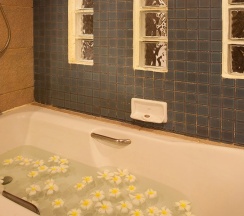 Двухместный полулюкс двуспальная кровать в Woraburi Phuket Resort & Spa