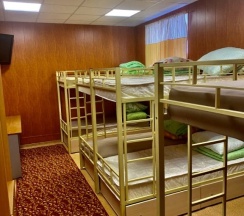 Кровать в общем номере в Баттл