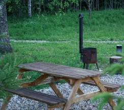 Дом (желтый) с панорамным видом на лес в Casa Ruza