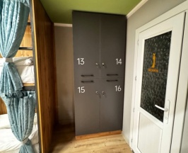 Кровать в общем номере (женский номер) в Navi Hostel