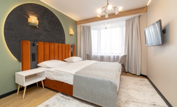 Двухместный номер Comfort с видом на реку двуспальная кровать в Столица Поморья