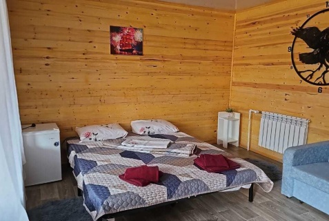 Усть-Баргузин: Гостевой дом Алые паруса