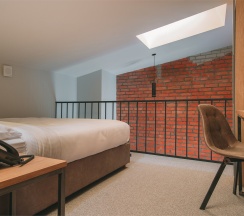 Duplex Suite (Двухъярусный номер с одной двуспальной кроватью и одним раскладывающимся диваном) в Turris Hotel Lubyansky