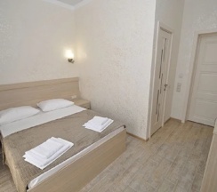 Полулюкс 2х-местный с балконом в Легенда