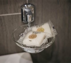Комфорт с двуспальной кроватью и креслом (Comfort Double) в Династия