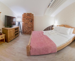 Розовый DELUXE в Chulan