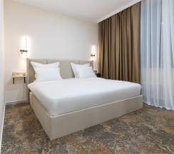 ЛЮКС ВЫСОКИЙ ЭТАЖ в Grand Yan Hotel