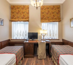 Небольшой номер в Ланкастер корт