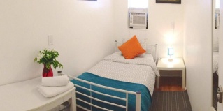 Майами-Бич: Хостел Bikini Hostel, Café & Beer Garden Free Breakfast & Dinner!