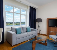 2-комнатные апартаменты улучшенные с видом на реку в Radisson Residences Zavidovo