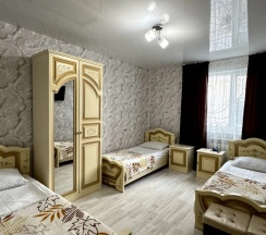 Трёхместный номер Standard в Dvin