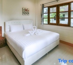 Двухместный люкс двуспальная кровать в Arthit-Thai Orchard & Resort