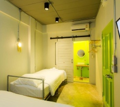 Трёхместный номер Standard в bloo Hostel