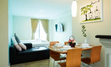Шестиместный семейный люкс в Sabai Sathorn Service Apartment