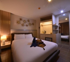 Двухместный номер Deluxe двуспальная кровать в Sureena Hotel
