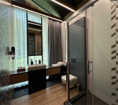 Люкс Двухуровневый (6-ти мест.) в Luxor Resort