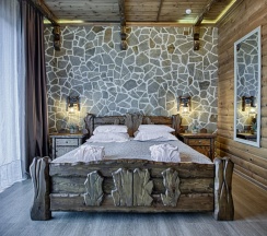 Двухместный 25 люкс с террасой с видом на море двуспальная кровать в Exclusive Hotel&Apartments