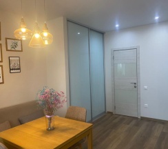 Апартаменты студия в AntoninaApartments (АнтонинаАпартментс) на улице Крылова