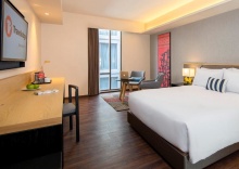 Двухместный номер Tree Gaze Deluxe двуспальная кровать в Travelodge Sukhumvit 11