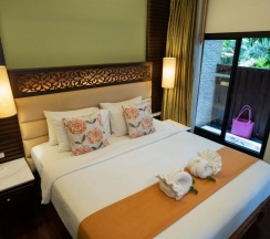 Бунгало Deluxe в Peach Hill Resort