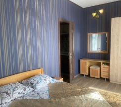 Номер полулюкс семейный в Диана