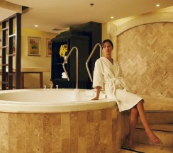 Двухместный люкс c 1 комнатой (двуспальная кровать) в The Davis Bangkok Hotel