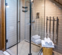 Коттедж с 4 комнатами с балконом и с красивым видом из окна в Заречье