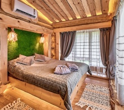 Рубленный дом из кело "Конёк-Горбунок" в Green club family