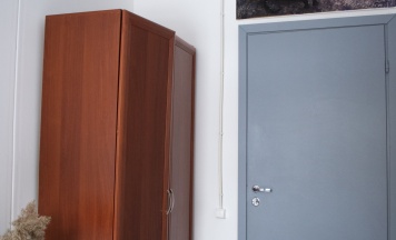 Птичка двуспальная с окном в Петя и волк